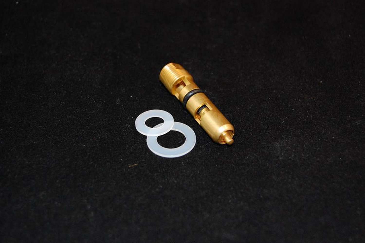 ADVANCED ENGINE DESIGN .125 Viton Needle & Seat - Each 5115