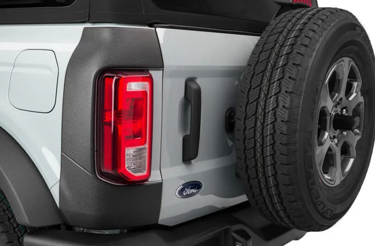 BUSHWACKER Trail Armor Rear Corner 21- Ford Bronco 14124