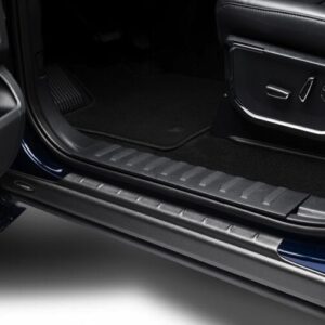 BUSHWACKER Trail Armor Rocker Panel 20-   GM P/U 2500HD 14130