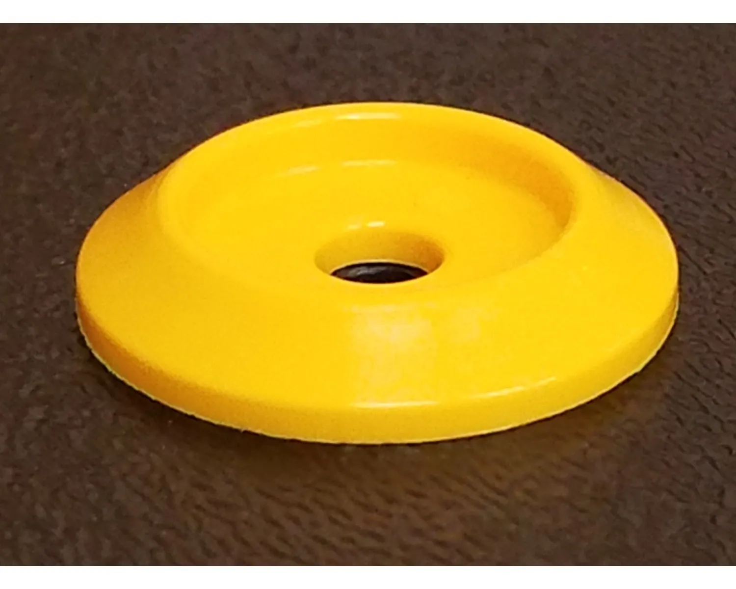 DOMINATOR RACE PRODUCTS Body Bolt Kit Yellow Hex Head 1200-B-YE
