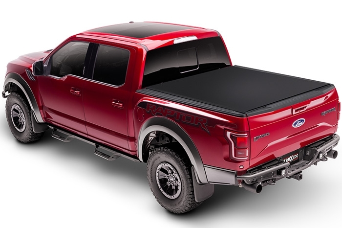 TRUXEDO Sentry CT Bed Cover 2014 GM Full Size 5'8 1571816