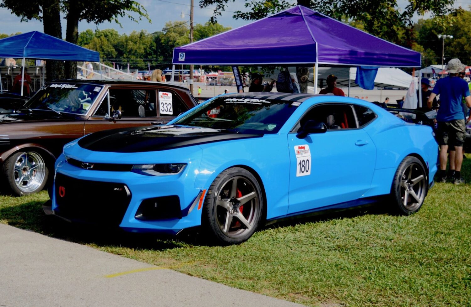 Chevrolet Camaro ZL1 6th Gen with 19×11 and 19×12-inch Forgeline CF1 Open Lug
