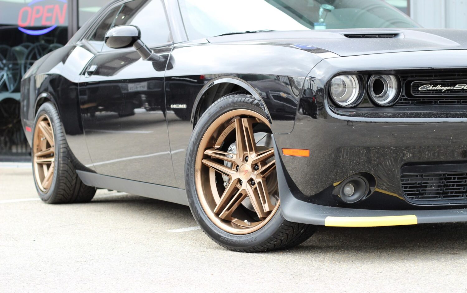 Dodge Challenger with 20×9 and 20×11.5-inch Ferrada CM1
