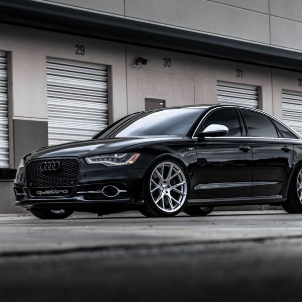 Audi S6 C7 with 20-inch Vossen VFS-6