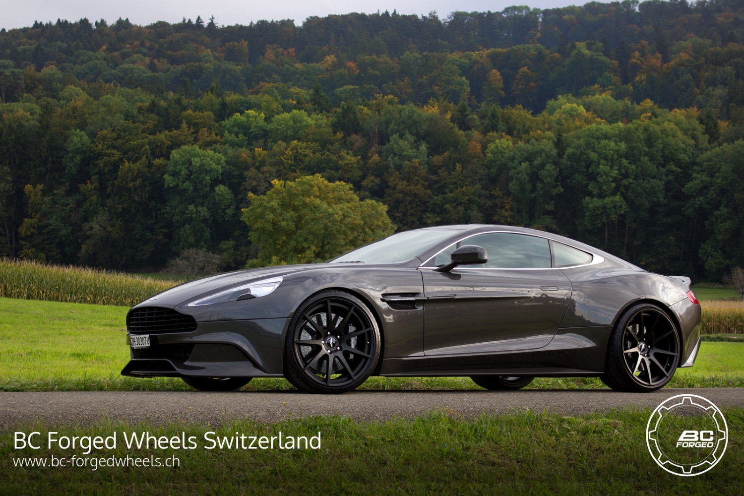 Aston Martin Vanquish with 21-inch BC Forged HB29
