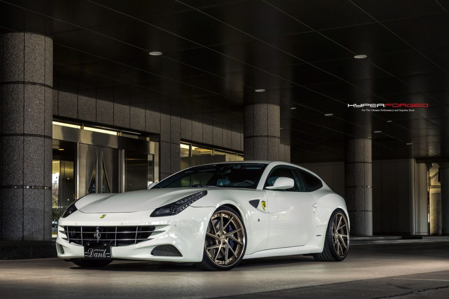Ferrari FF with 21×9.5 and 22×12.5-inch HyperForged DiC
