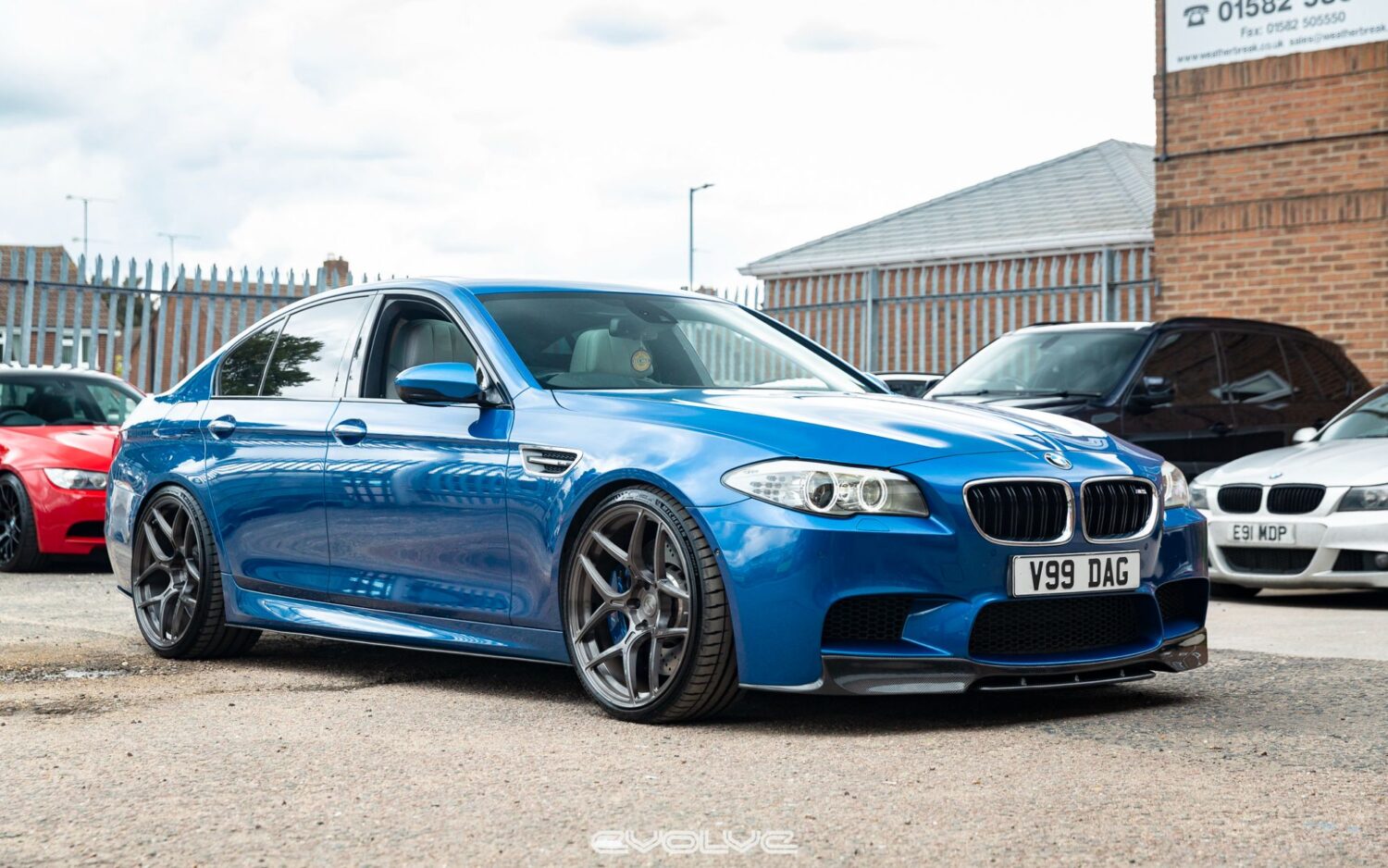 BMW M5 F10 with 21×9.5 and 21×11-inch 6Sixty Design Emblem Monoblock
