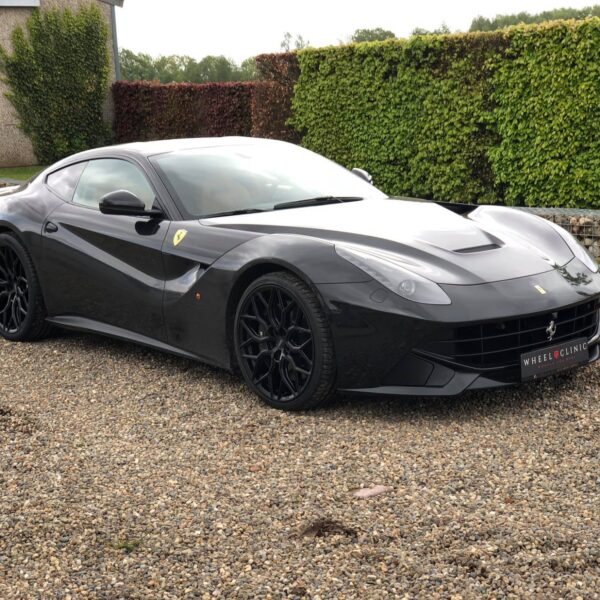 Ferrari F12 with 21 and 22-inch Vossen HF-2