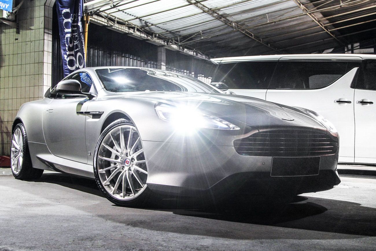 Aston Martin DB9 with 20-inch HRE P103
