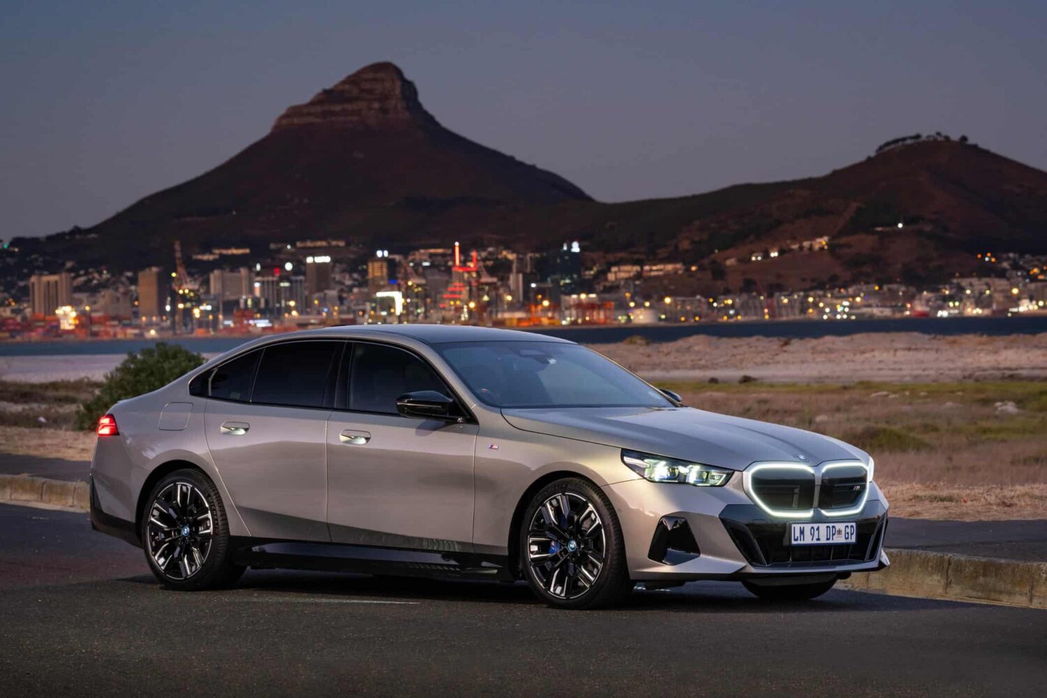 BMW i5 M60 