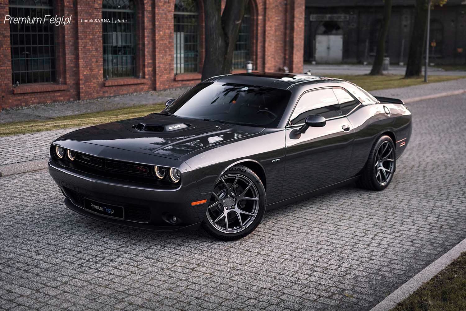 Dodge Challenger with 20×9.5 and 20×10.5-inch BC Forged RZ05