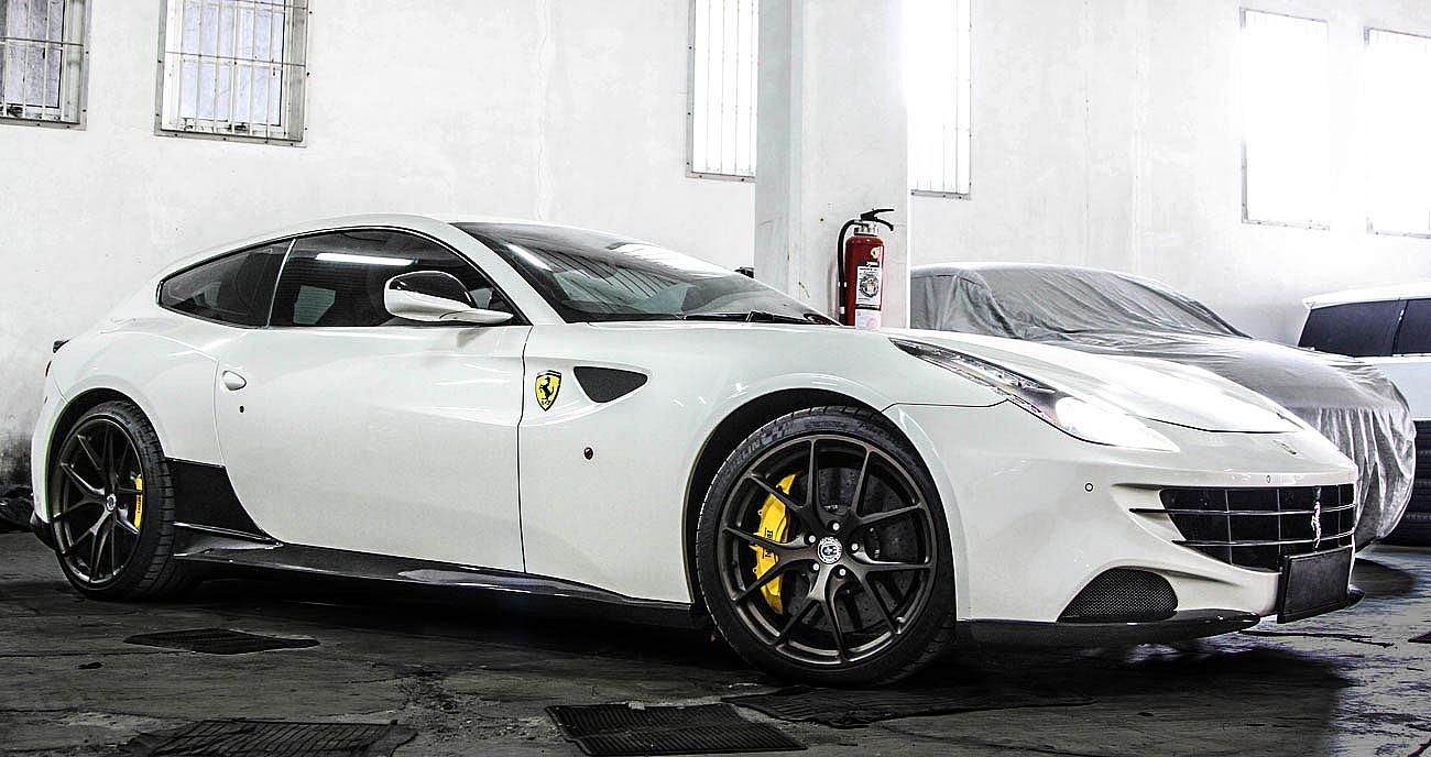Ferrari FF with 20 and 21-inch HRE P101
