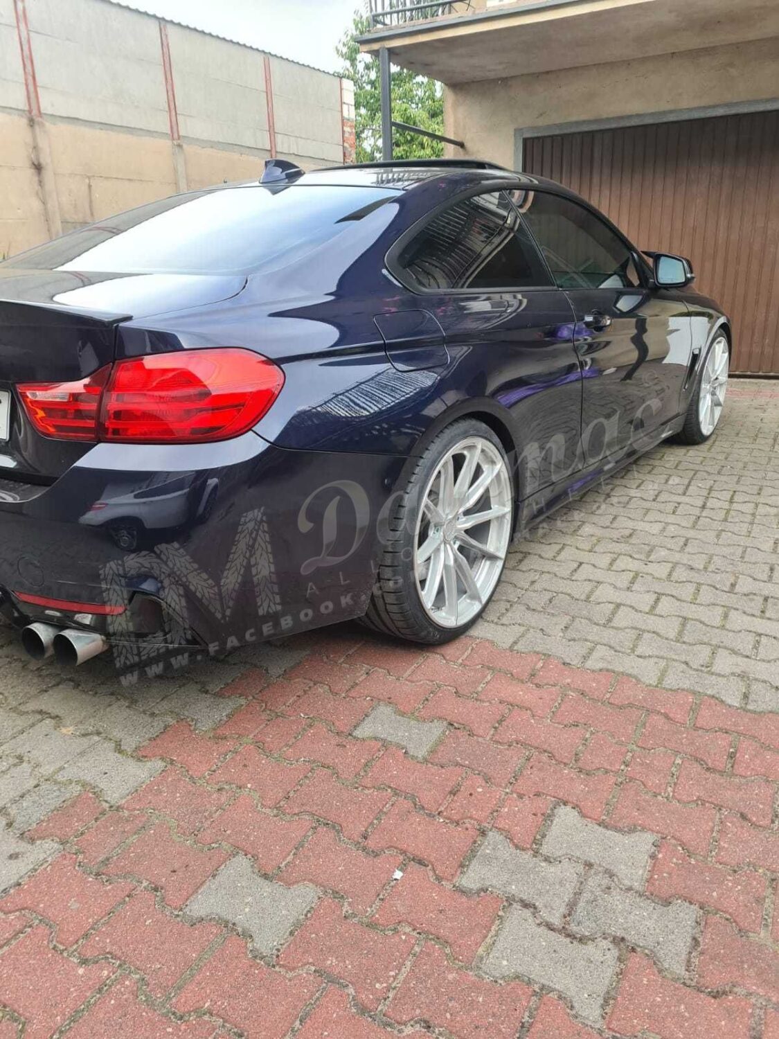 BMW 4 series F3X with 20×8.5 and 20×10-inch Japan Racing JR37

