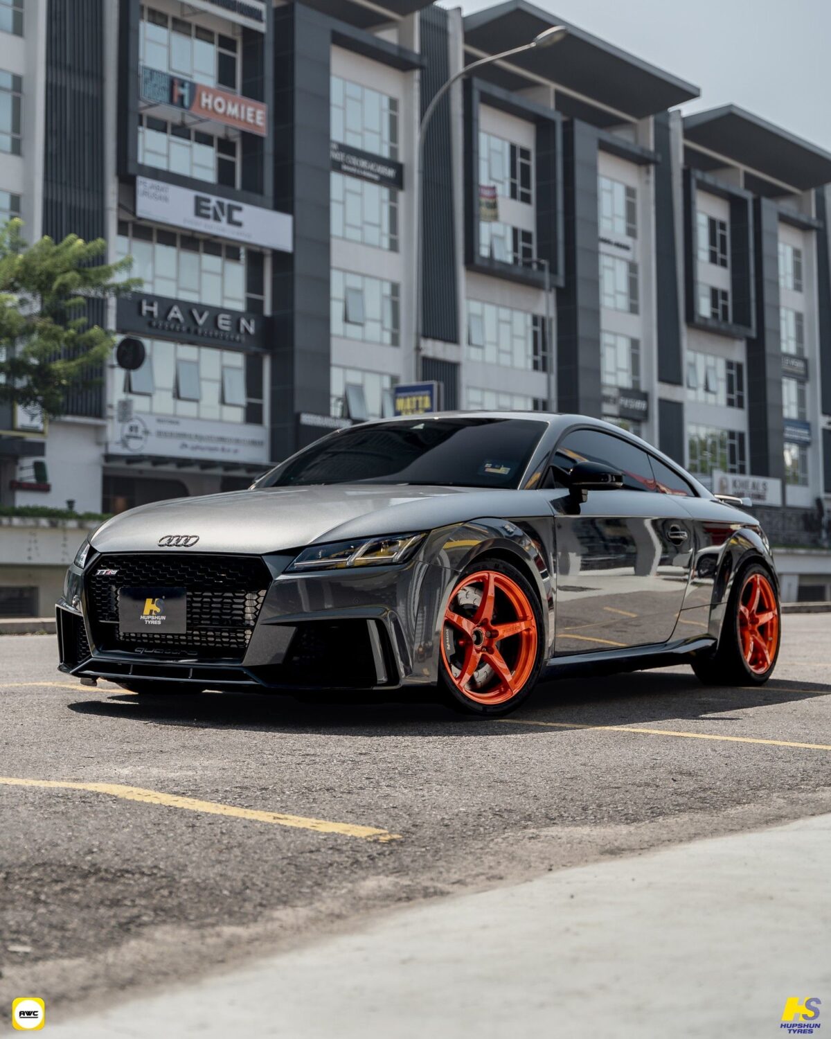 Audi TT 8S with 18-inch BC Forged RS45
