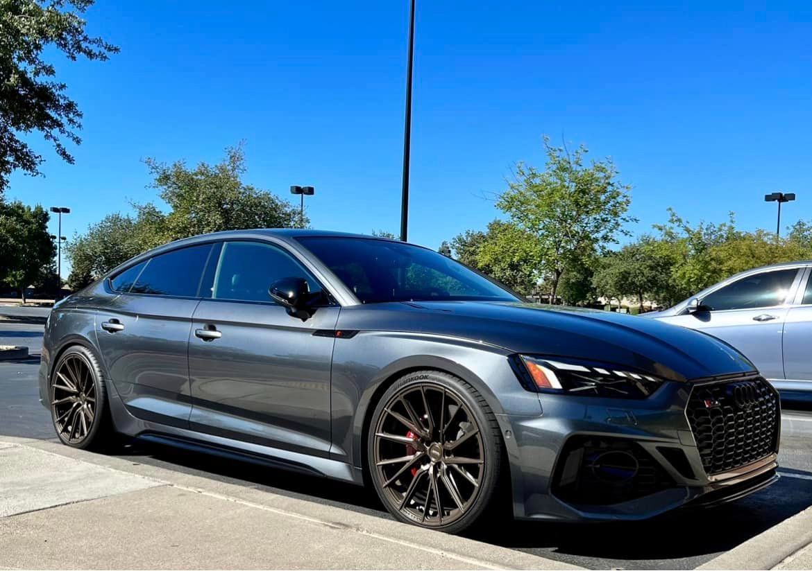 Audi RS5 B9 with 20×10.5-inch Vossen HF-4T
