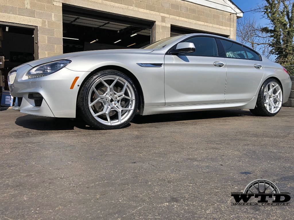 BMW 6 series F06/F12/F13 with 20×9 and 20×11-inch Blaque Diamond BD-F25
