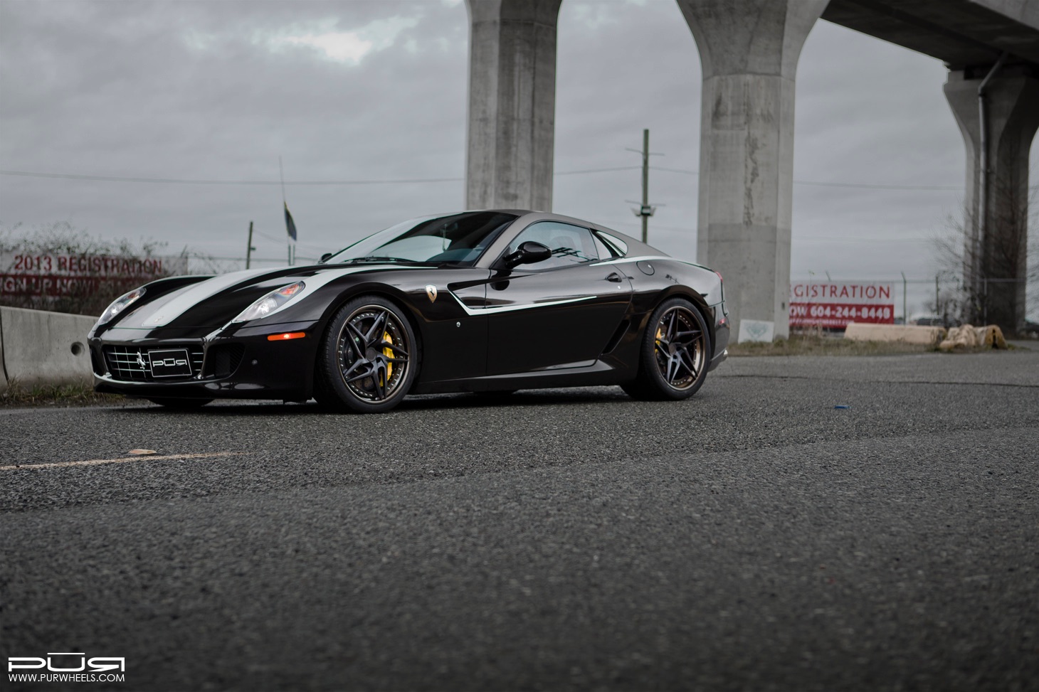 Ferrari 599 with 20×9.5 and 21×12.5-inch PUR LX22.V3
