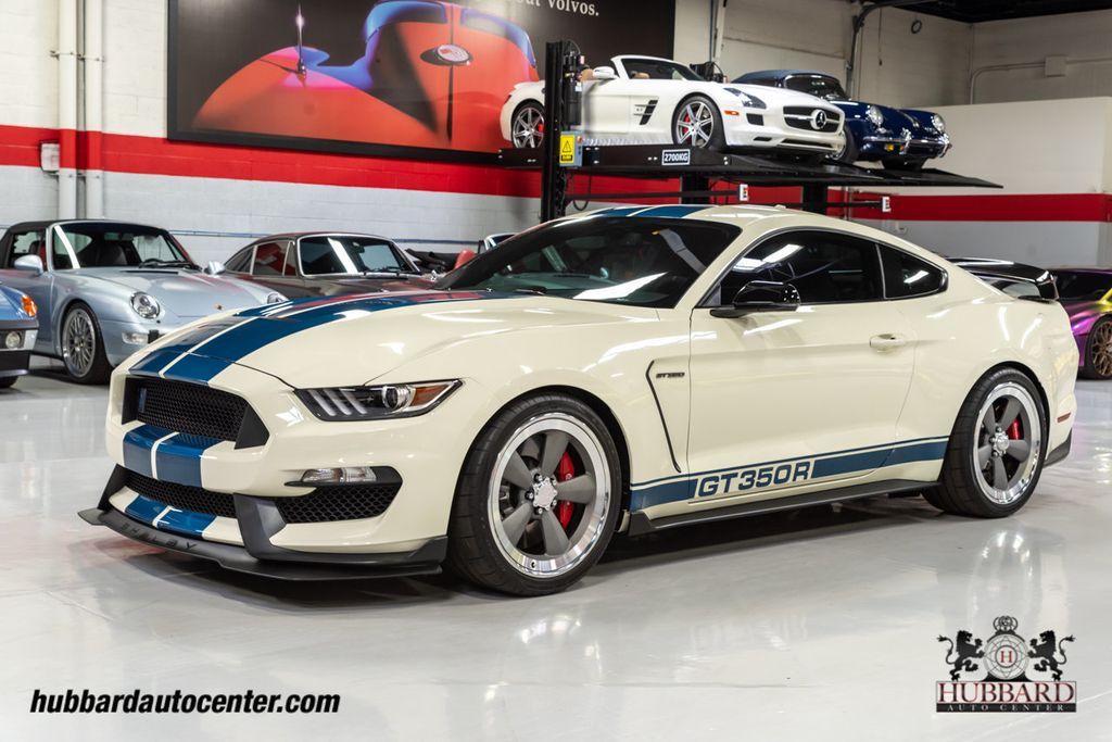 Ford Shelby Mustang GT350 with 20×11-inch Forgeline RS5
