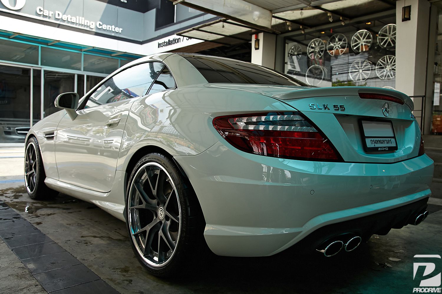 Mercedes-Benz SLK Class with 19-inch HRE S101