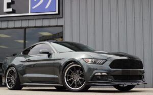 Ford Mustang S550 with 20×9 and 20×10.5-inch Ferrada CM2