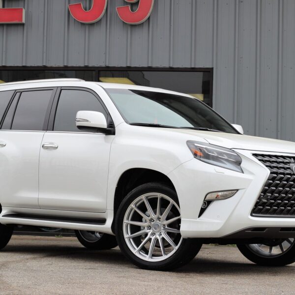 Lexus GX with 22×9.5-inch Vossen HF6-1