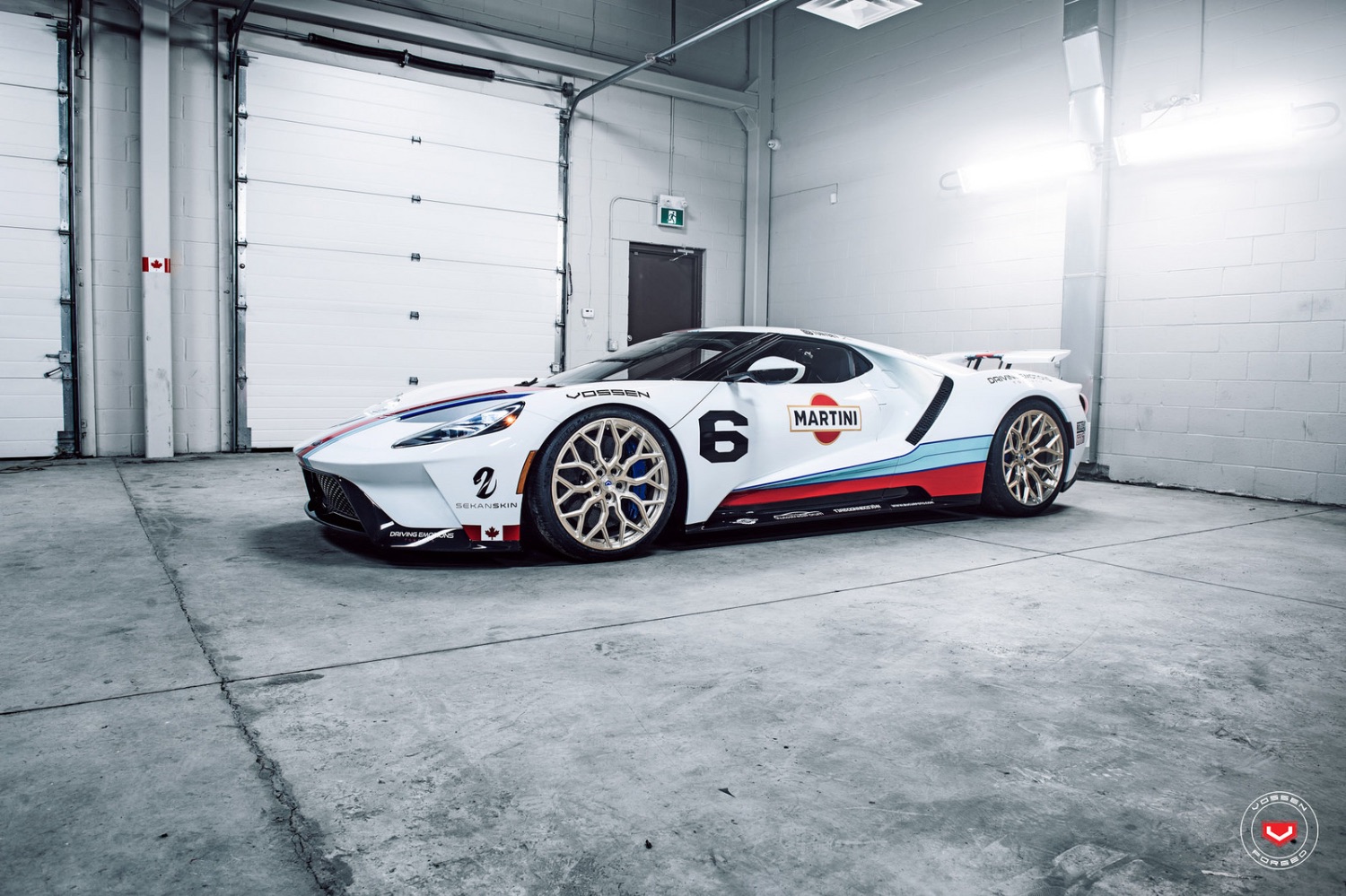 Ford GT with 20×9 and 20×12-inch Vossen S17-01
