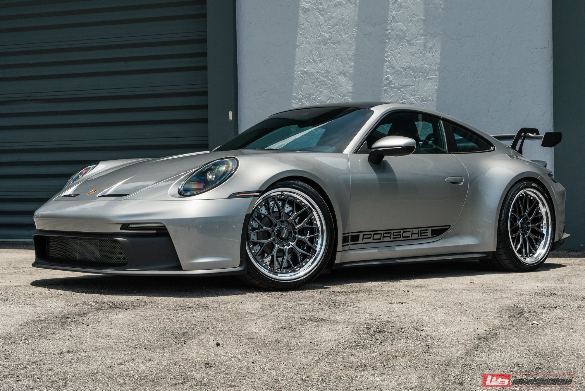 Porsche 911 GT3 992 with 20×9.5 and 21×12.5-inch ANRKY RS1