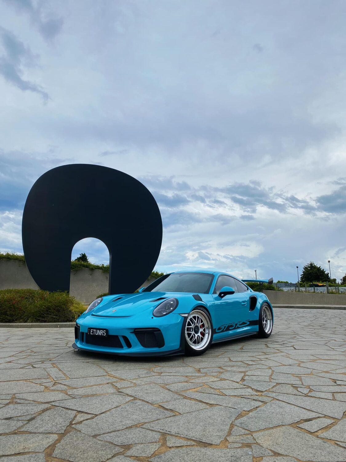 Porsche 911 GT3 RS 991 with 19×10 and 19×13-inch BBS E07