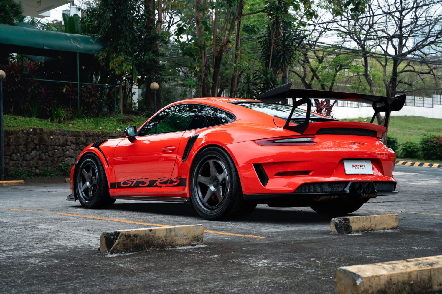 Porsche 911 GT3 RS 991 with 20×9.5 and 20×12-inch AL13 CF-C005R