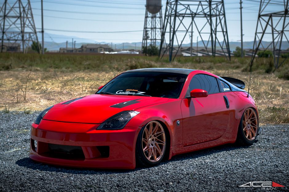 Nissan 350Z with 19-inch Ace Alloy DRIVEN