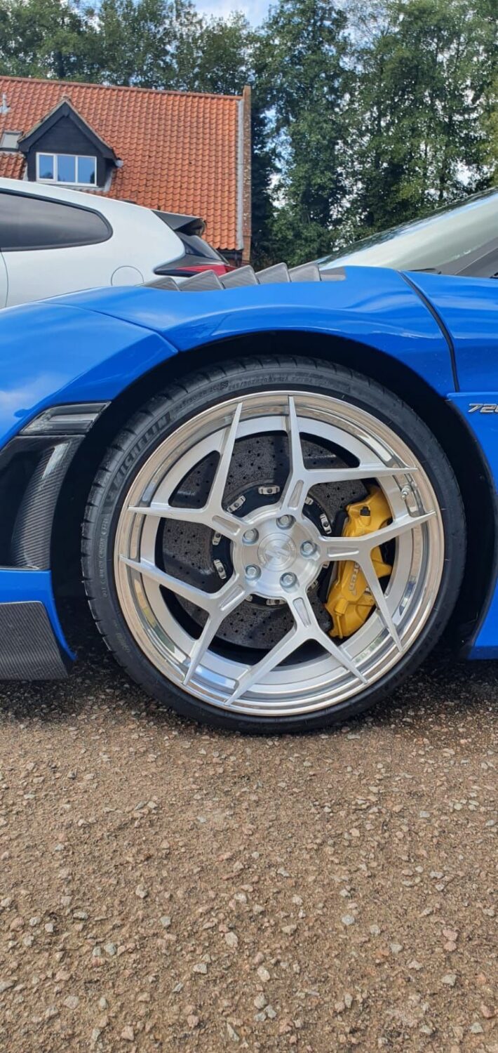 McLaren 720S with 20×9 and 21×12-inch 6Sixty Design Crypto 2PC
