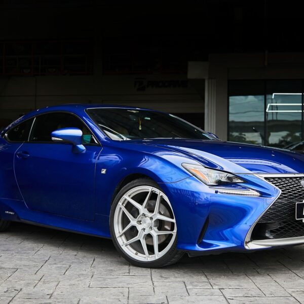 Lexus RC with 20-inch BC Forged EH309