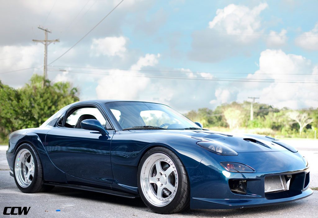 Mazda RX-7 with 18-inch CCW LM5