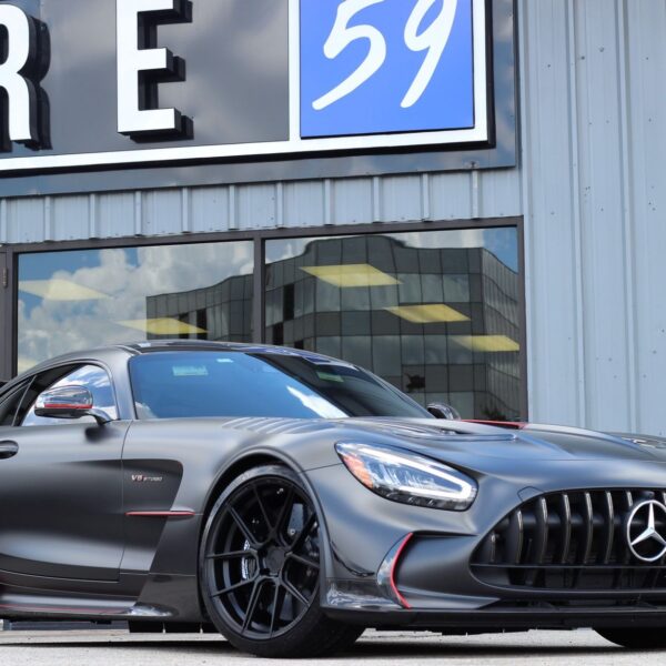 Mercedes-Benz AMG GT with 20×9 and 20×12-inch Ferrada F8-FR8