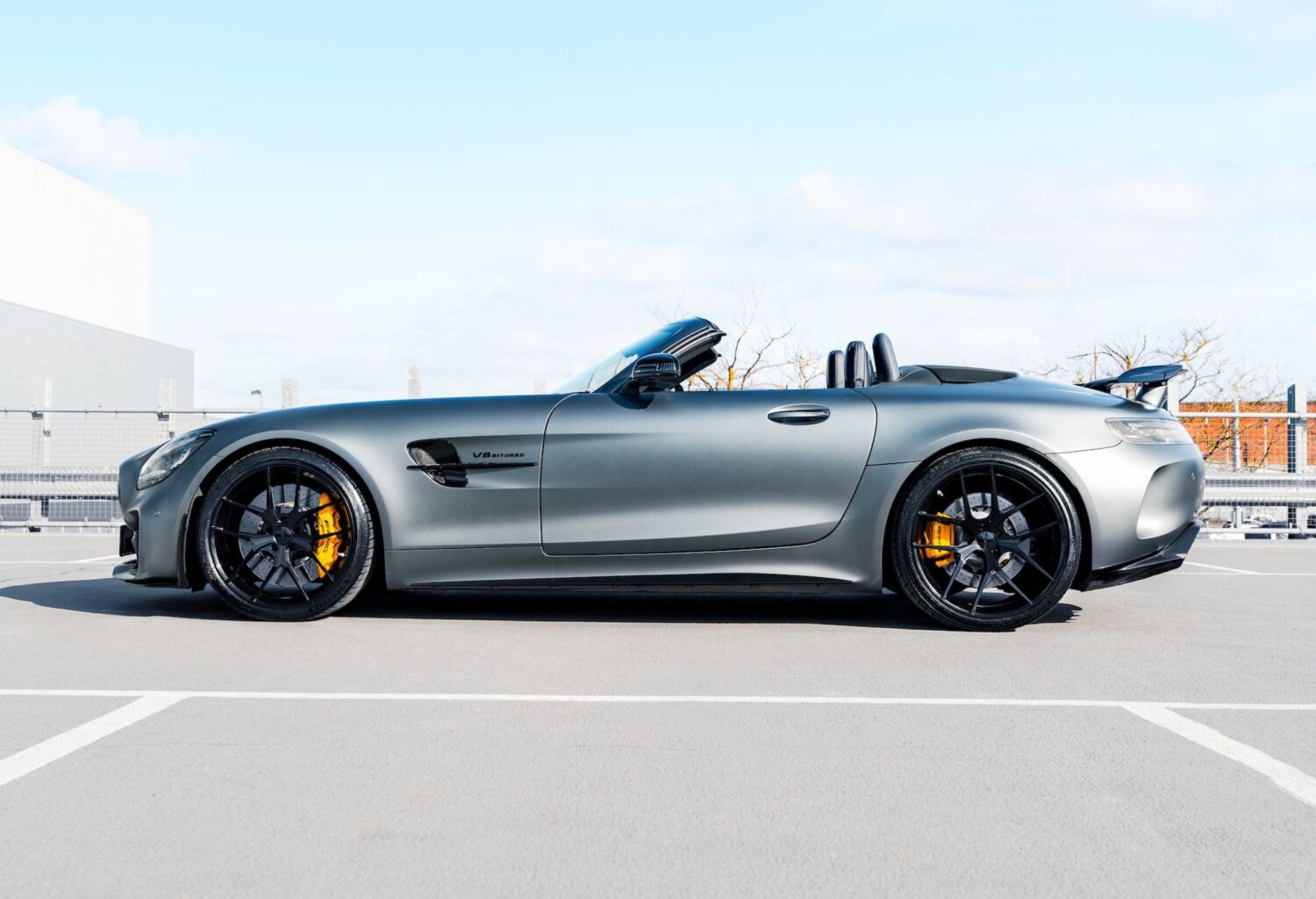 Mercedes-Benz AMG GT with 20×10 and 21×12-inch Forgeline VX1