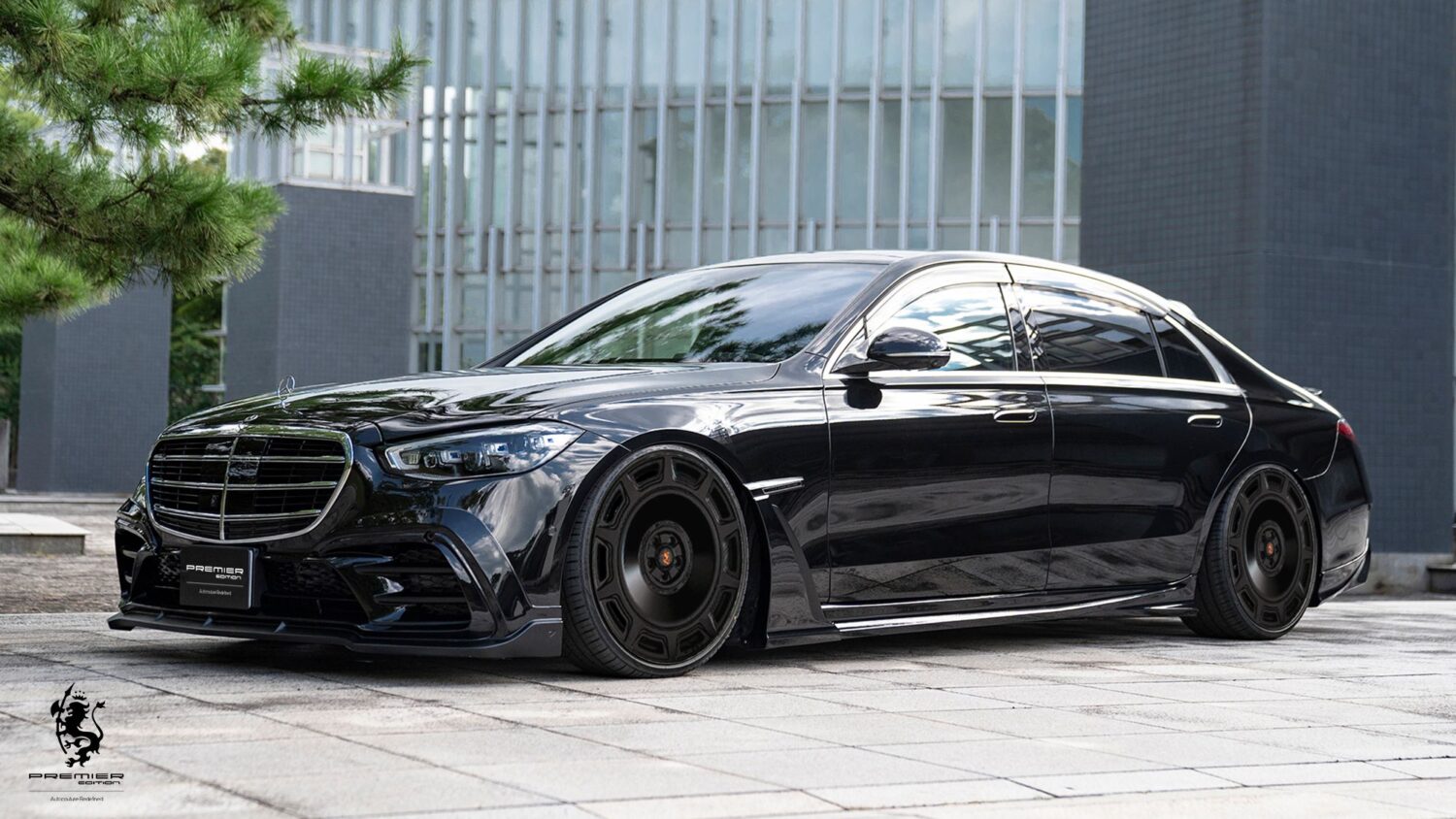 Mercedes-Benz S Class W222 with 22×9 and 22×10.5-inch Premier Edition CSE-F