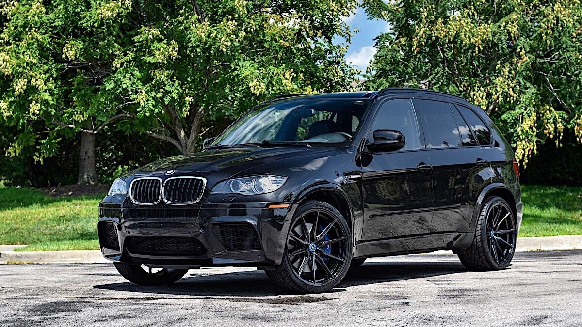BMW X5M E70 Black with Vossen HF-3 Aftermarket Wheels | Wheel Front, image size:1200x675