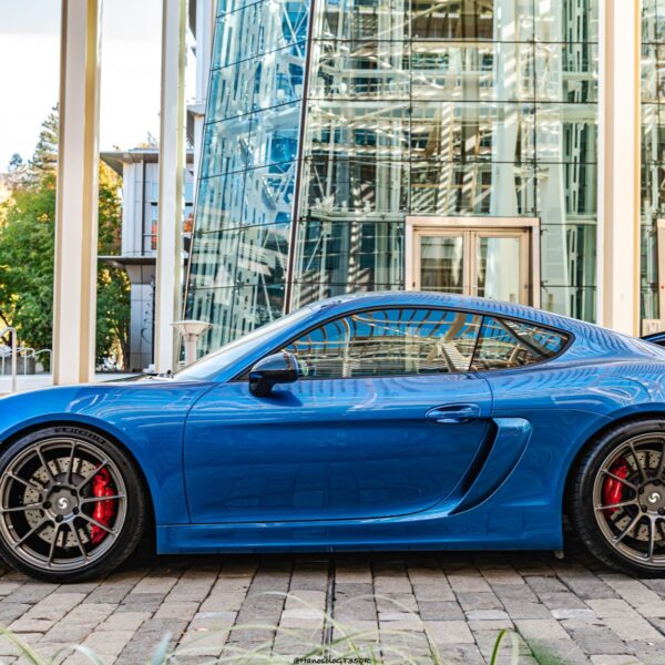 Porsche Cayman 981 with 20-inch Signature SV501