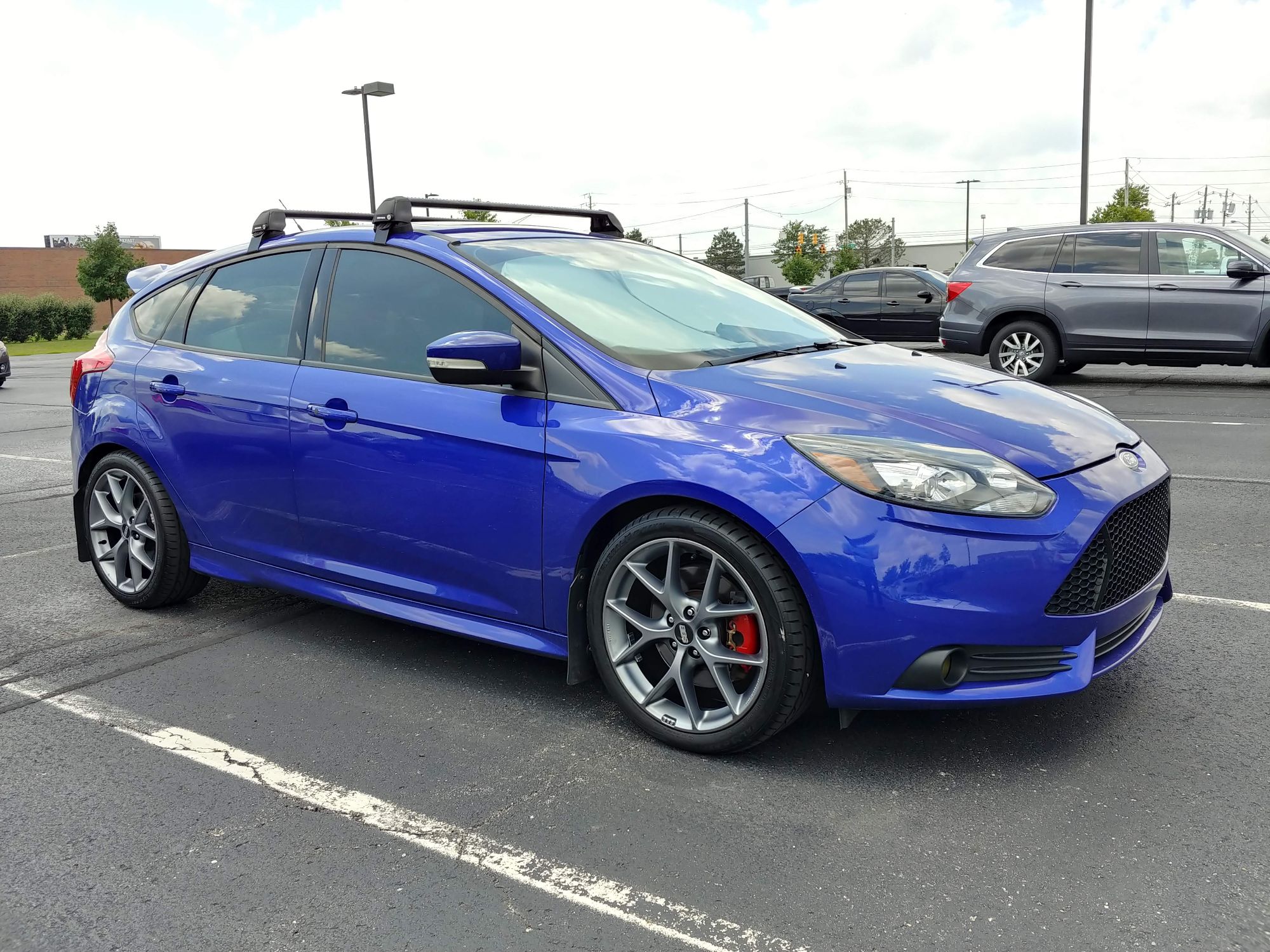 Ford Focus ST Mk3 with 18×8-inch BBS SR