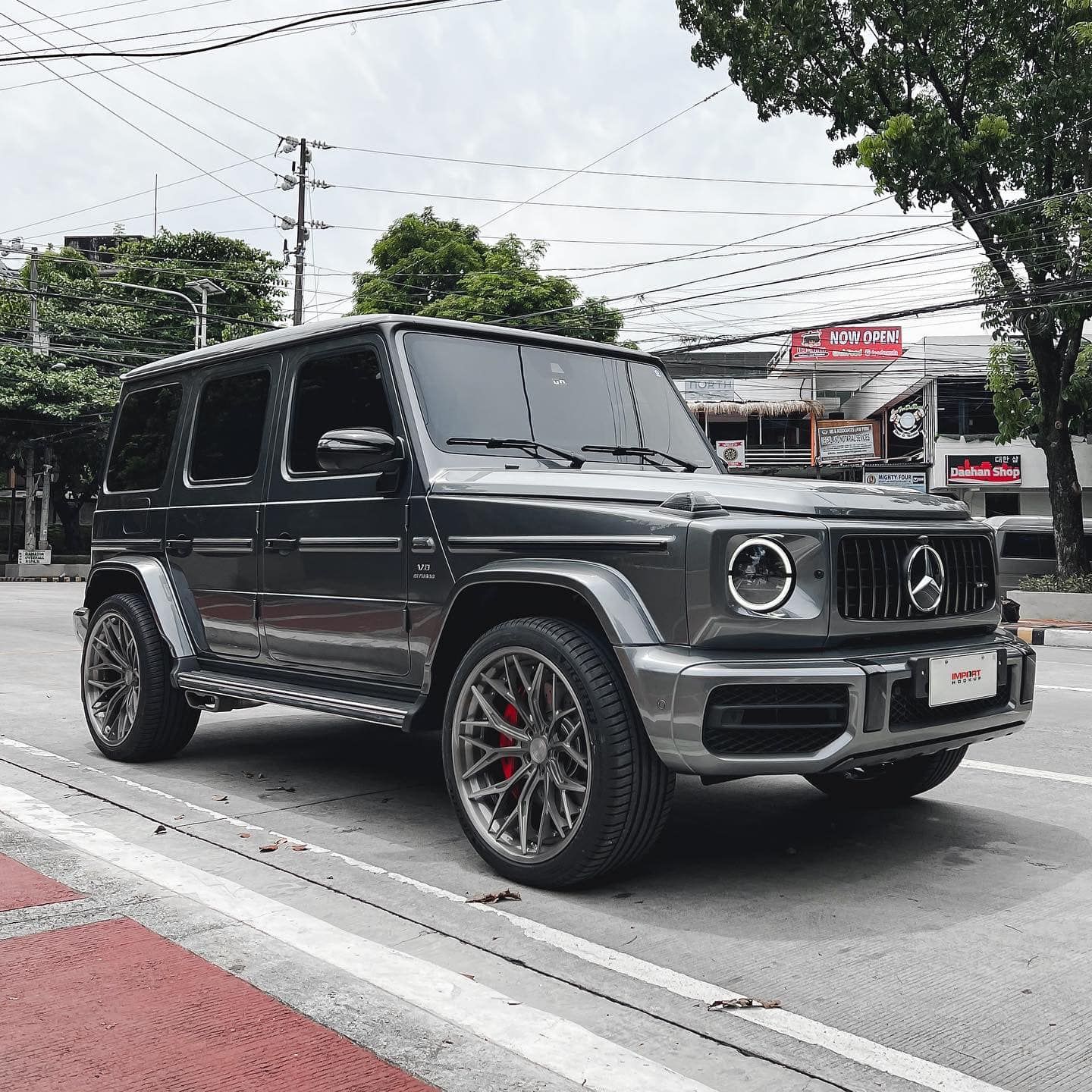 Mercedes-Benz G Class with 23-inch Velos VSX09