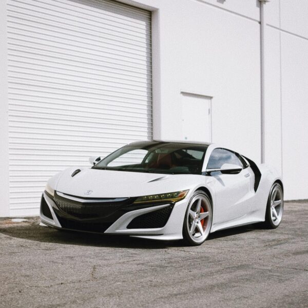 Honda NSX with 21-inch Vossen LC-101