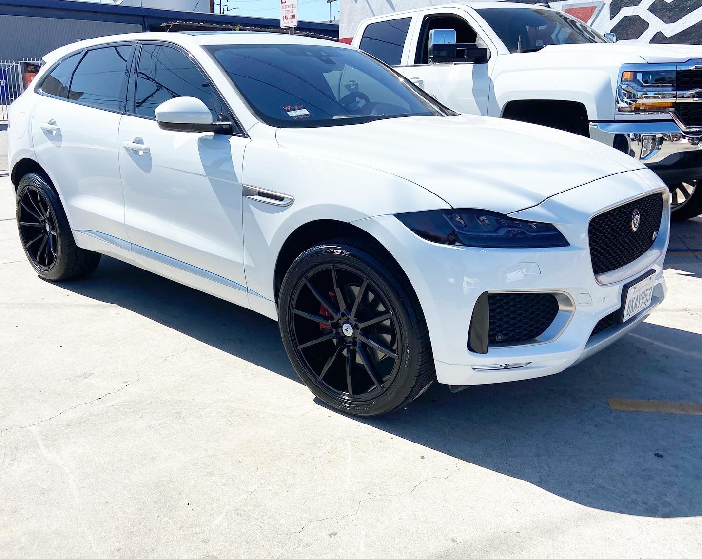 Jaguar F-Pace with 22×9 and 22×10.5-inch Asanti ABL-20