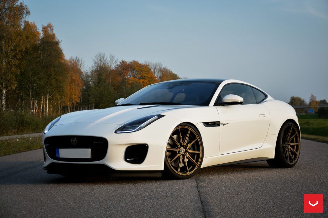 Jaguar F-Type with 21×9 and 21×10.5-inch Vossen HF-3