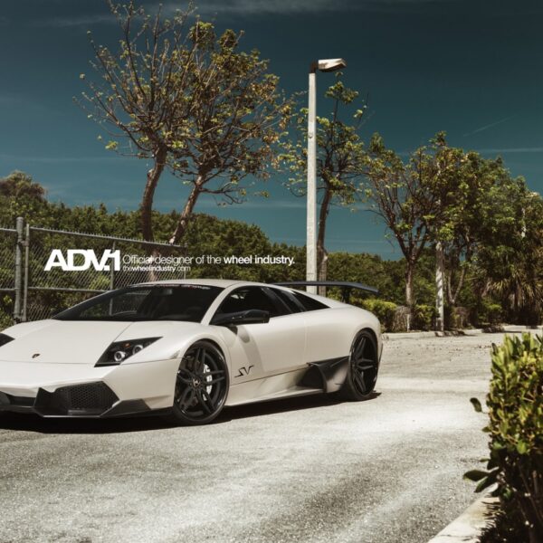 Lamborghini Murcielago with 18×8.5 and 18×13-inch ADV.1 ADV005 TRACK SPEC SL