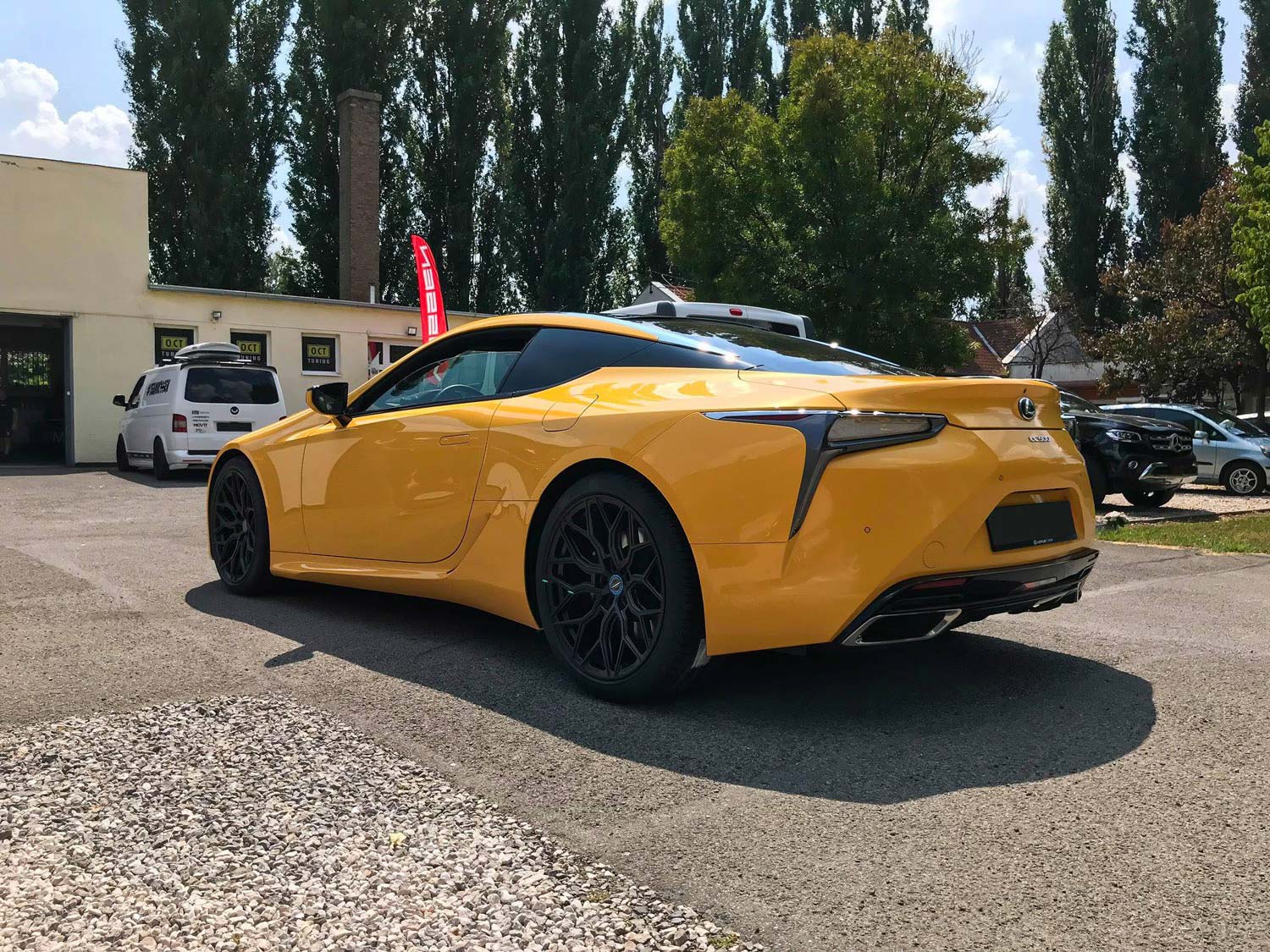 Lexus LC with 21×9.5 and 21×10.5-inch Vossen HF-2