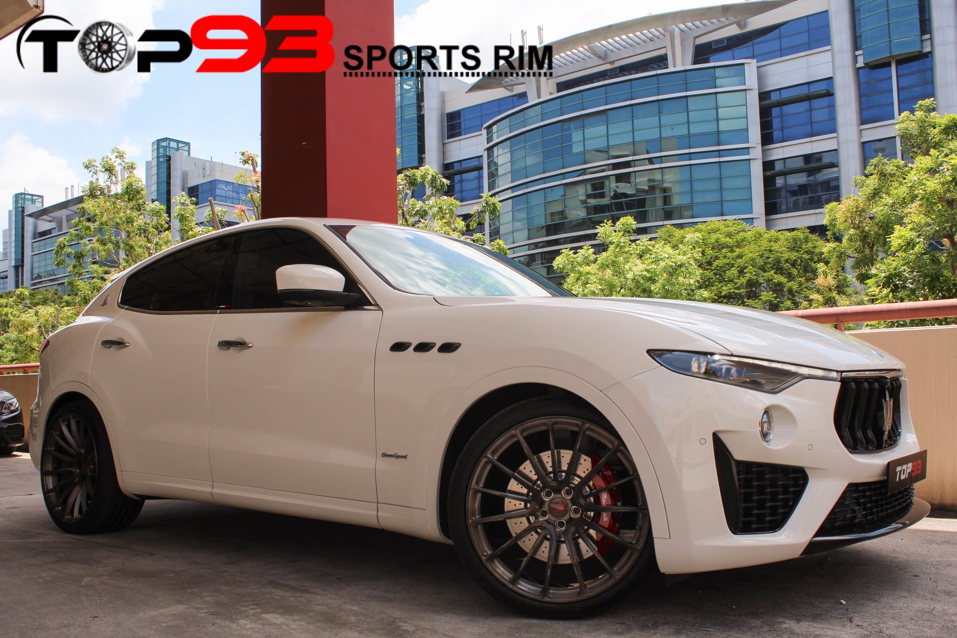 Maserati Levante with 22×9 and 22×10.5-inch BC Forged RZ35