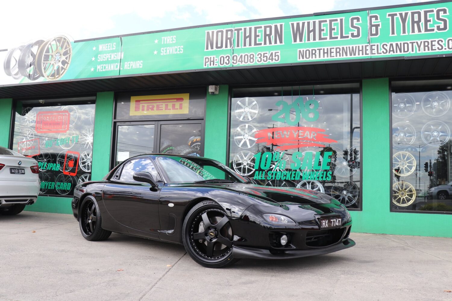 Mazda RX-7 with 19-inch Simmons FR1