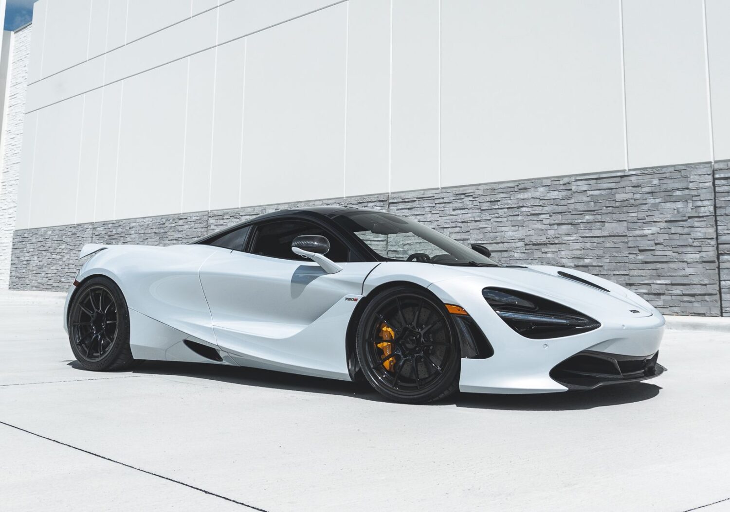 McLaren 720S with 20×9 and 20×12-inch Forgeline Carbon+Forged CF205