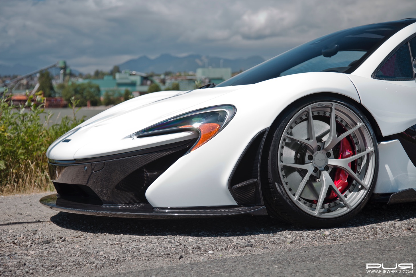 McLaren P1 with 20×9.5 and 21×12-inch PUR 4OUR.M2