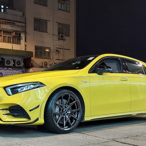 Mercedes-Benz A35 AMG W177 with 19×8.5-inch Rays VERSUS VV21S